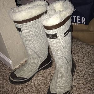 Arctic  shield boots